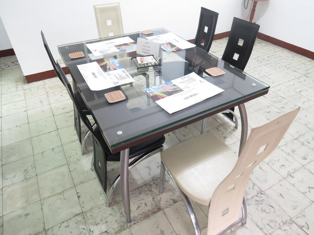 Hostal Casa Pradoメデジン エクステリア 写真