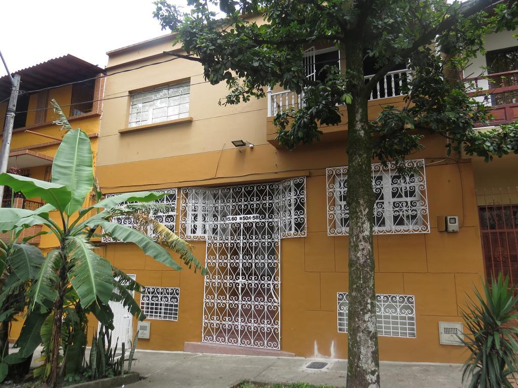 Hostal Casa Pradoメデジン エクステリア 写真